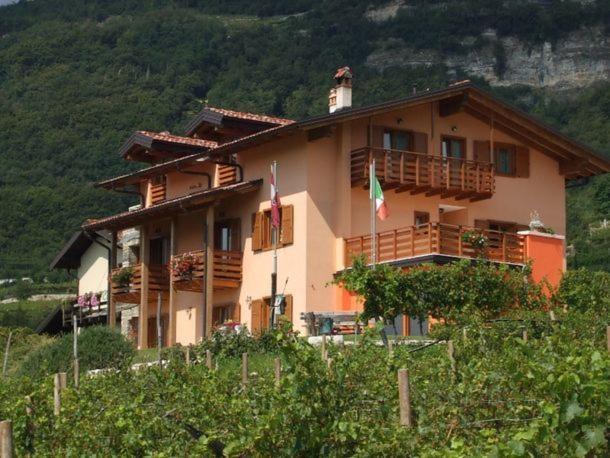 Agritur Le Pergole Hotel Villa Lagarina Buitenkant foto
