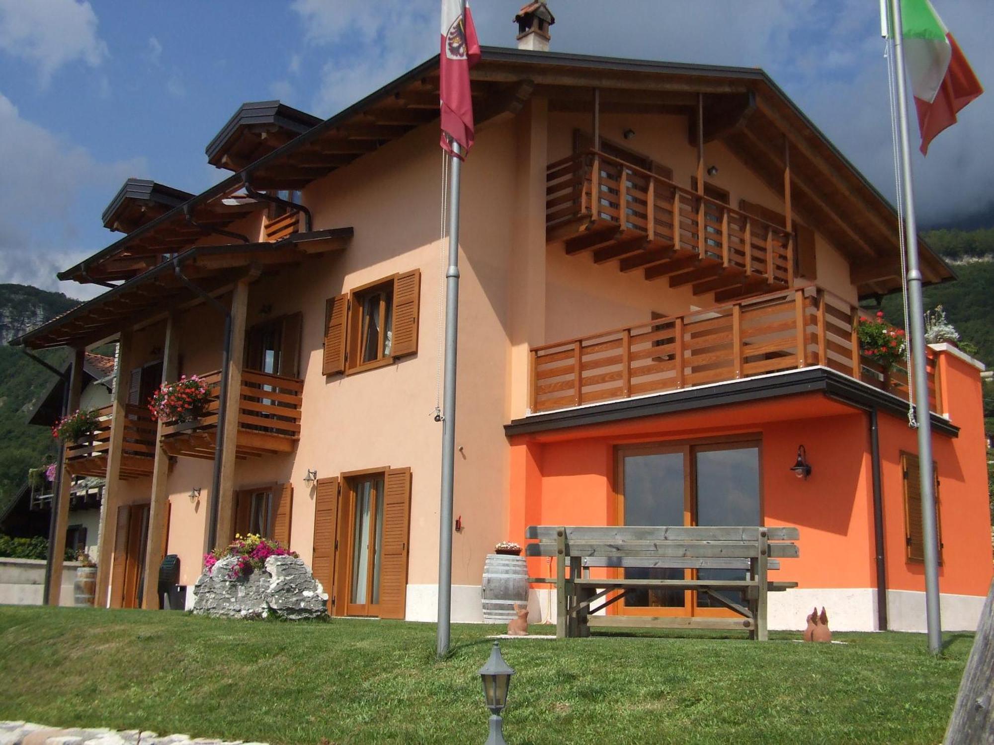 Agritur Le Pergole Hotel Villa Lagarina Buitenkant foto